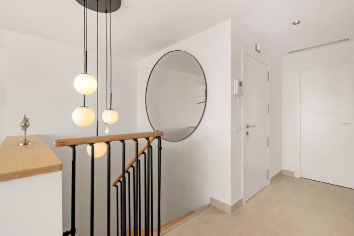 Image No.11-3 Bed Apartment for sale