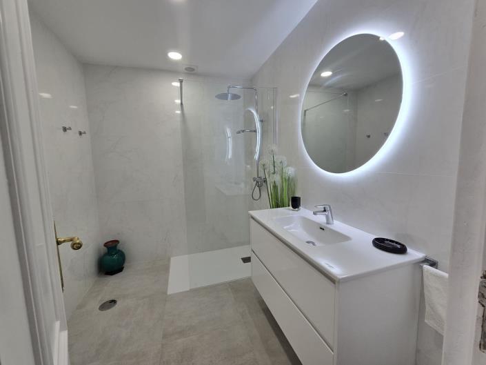 Image No.5-3 Bed Townhouse for sale