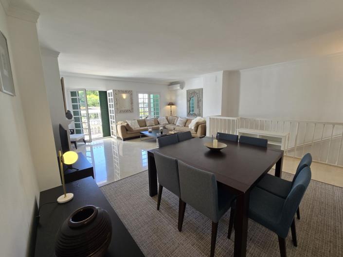 Image No.7-3 Bed Townhouse for sale