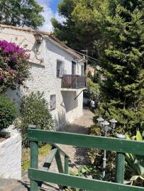 3-644887ed831e8682853ff700c7704b89