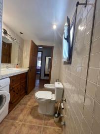 15-e65d437abef3cdae9b514eeeb695a8b9