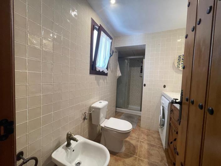 Image No.17-1 Bed Villa / Detached for sale