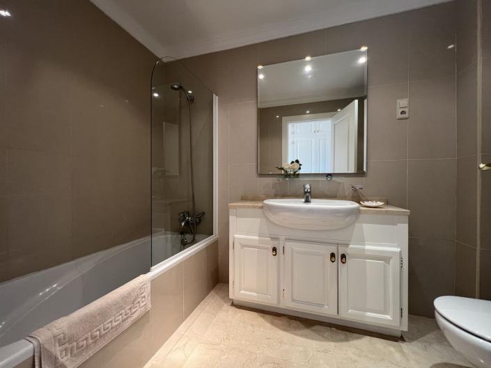 Image No.19-3 Bed Penthouse for sale