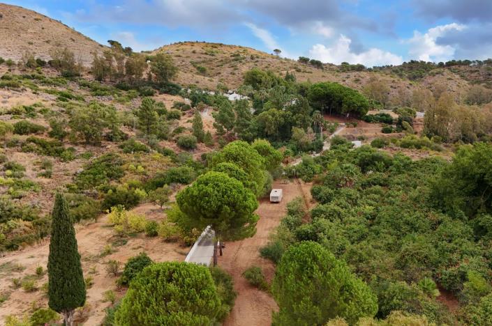 Image No.2-4 Bed Villa / Detached for sale