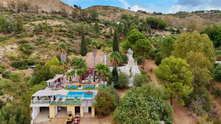 Image No.3-4 Bed Villa / Detached for sale