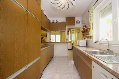 15-e65d437abef3cdae9b514eeeb695a8b9