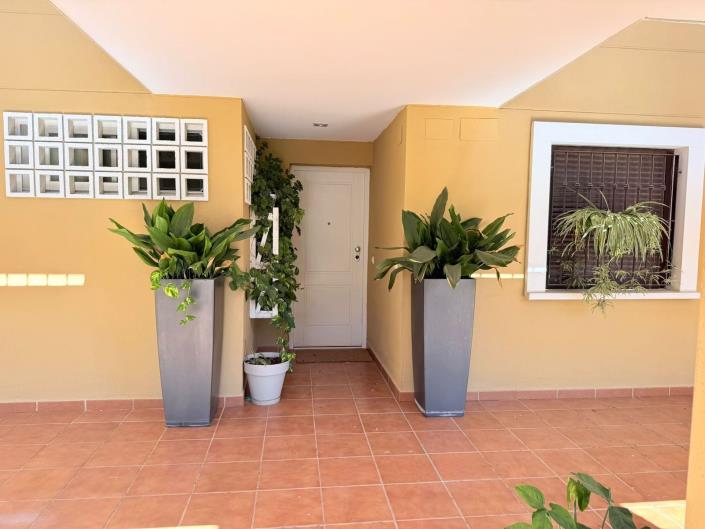 Image No.25-2 Bed Apartment for sale