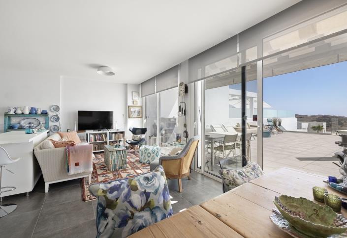 Image No.8-3 Bed Apartment for sale