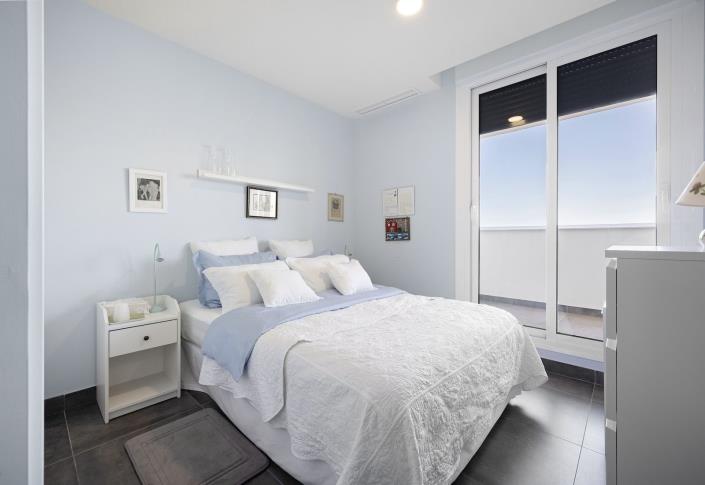 Image No.20-3 Bed Apartment for sale