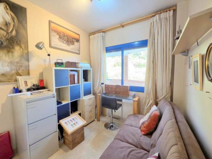 Image No.8-2 Bed Apartment for sale