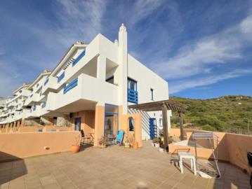 15-e65d437abef3cdae9b514eeeb695a8b9