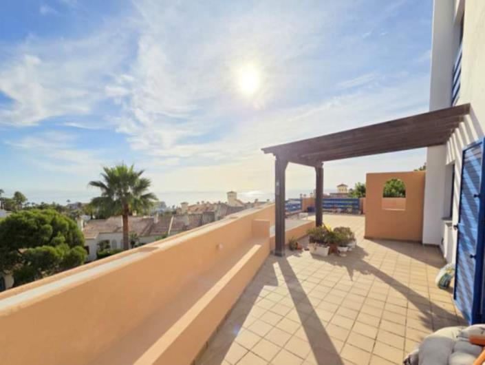 Image No.20-2 Bed Apartment for sale