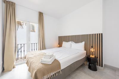 12-9d2414e6554ff283a7dbb3894364f2bd