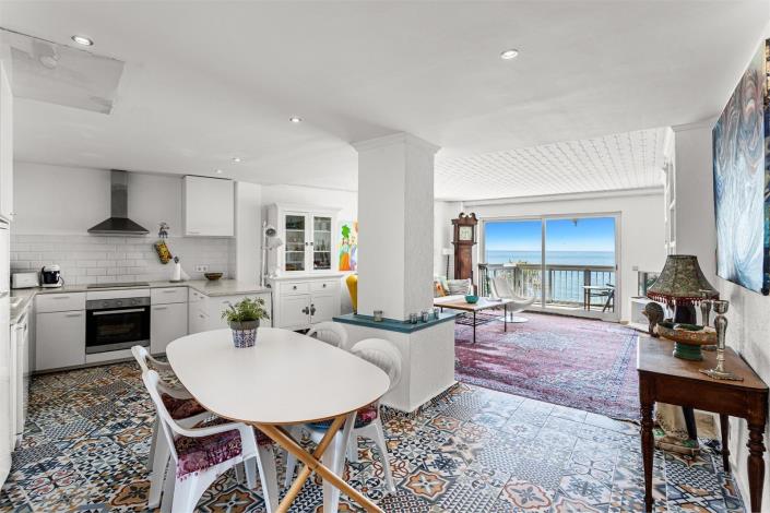 Image No.5-2 Bed Apartment for sale