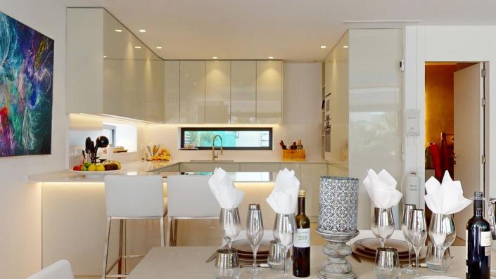 Image No.4-5 Bed Villa / Detached for sale