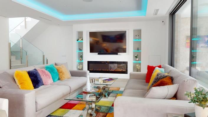 Image No.18-5 Bed Villa / Detached for sale