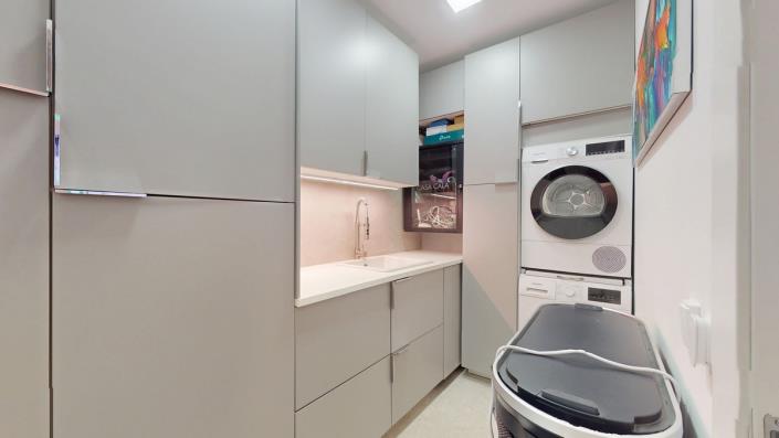 Image No.28-5 Bed Villa / Detached for sale