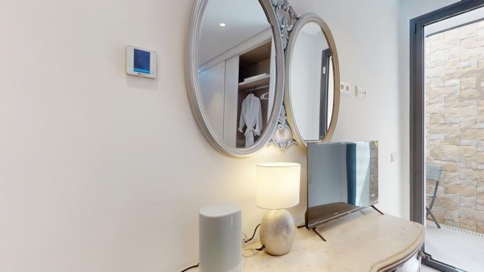 Image No.37-5 Bed Villa / Detached for sale