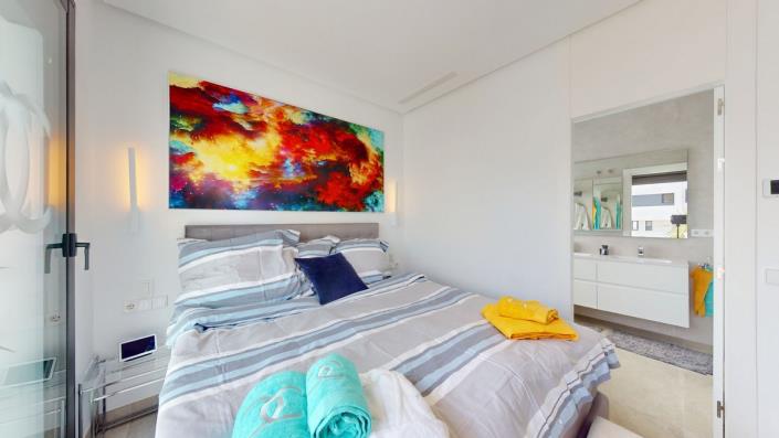 Image No.49-5 Bed Villa / Detached for sale