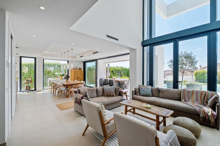 Image No.6-4 Bed Villa / Detached for sale