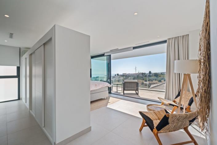 Image No.31-4 Bed Villa / Detached for sale