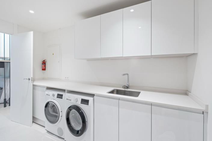 Image No.50-4 Bed Villa / Detached for sale