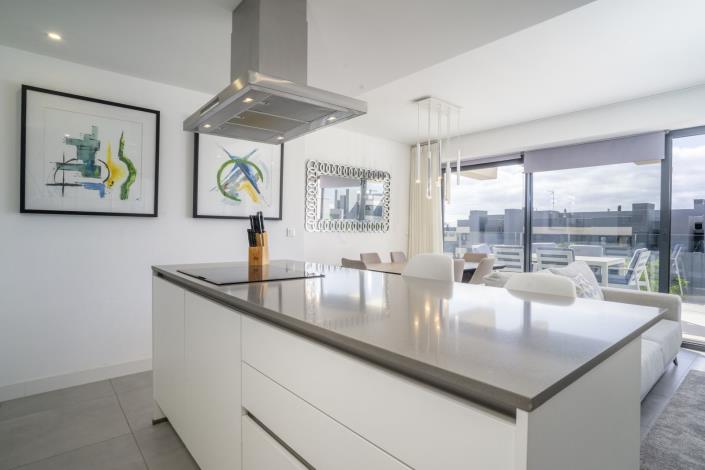 Image No.20-3 Bed Apartment for sale