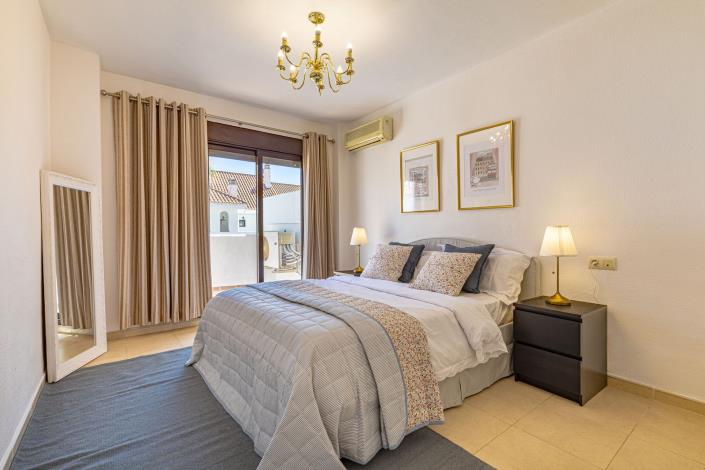 Image No.4-2 Bed Apartment for sale