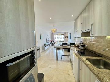 11-4d8aa6e612c0d8ce985b634e45aeea7a