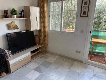 12-9d2414e6554ff283a7dbb3894364f2bd