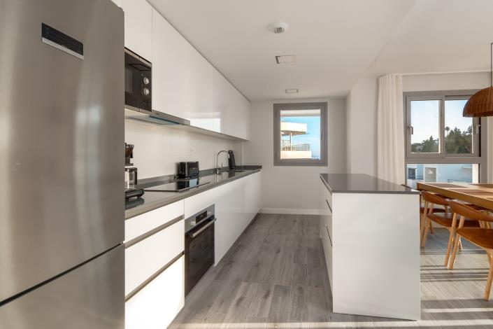 Image No.12-3 Bed Apartment for sale