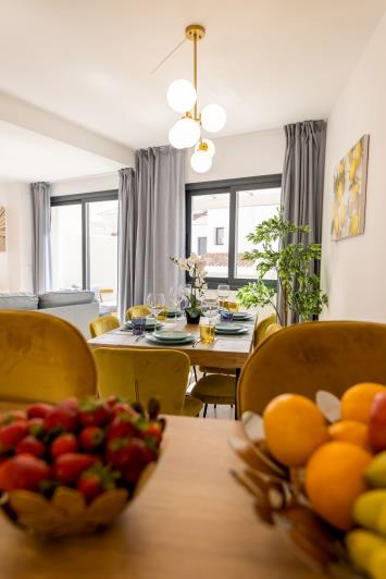 Image No.30-3 Bed Townhouse for sale