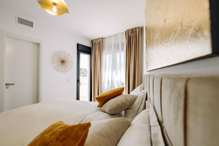 Image No.41-3 Bed Townhouse for sale