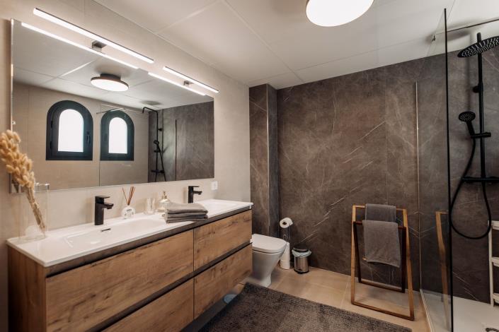 Image No.44-3 Bed Townhouse for sale