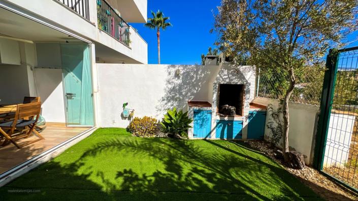 Image No.22-2 Bed Apartment for sale