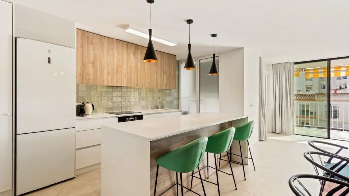 Image No.12-3 Bed Apartment for sale