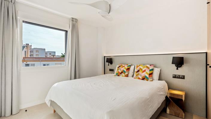 Image No.23-3 Bed Apartment for sale