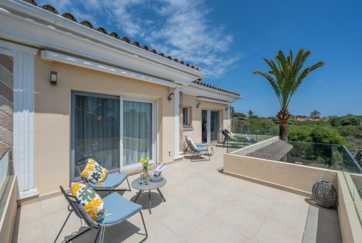 Image No.3-6 Bed Villa / Detached for sale