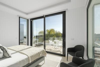 13-5fd73dea700db77384c091ca9818b1a9