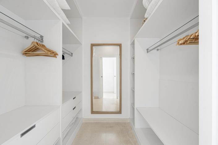 Image No.15-5 Bed Semi-Detached for sale