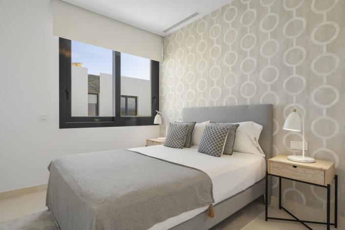 Image No.16-5 Bed Semi-Detached for sale