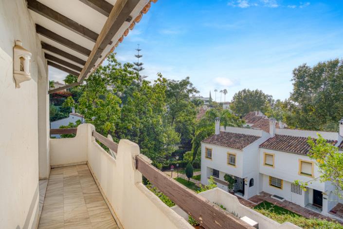 Image No.7-3 Bed Townhouse for sale