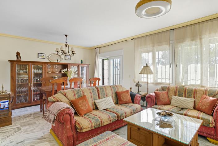 Image No.24-3 Bed Townhouse for sale