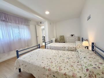 11-4d8aa6e612c0d8ce985b634e45aeea7a