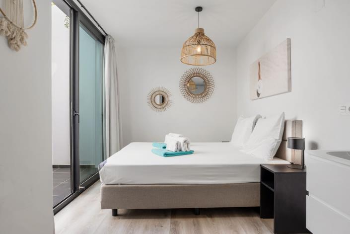 Image No.10-2 Bed Apartment for sale