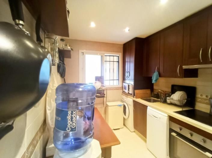 Image No.8-2 Bed Apartment for sale