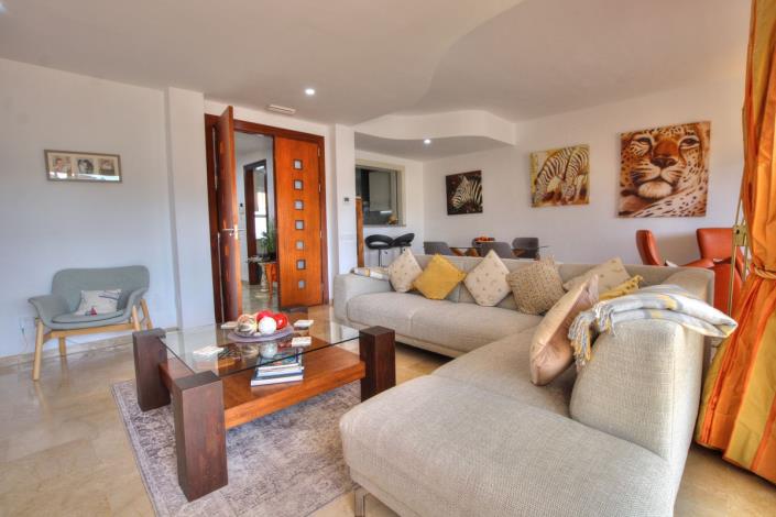 Image No.6-3 Bed Townhouse for sale