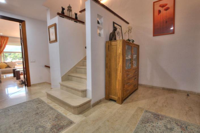 Image No.14-3 Bed Townhouse for sale