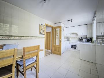 10-bb915d1cb19341576dcdc994b81ab9c5