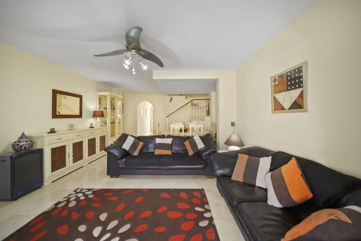 Image No.8-3 Bed Townhouse for sale